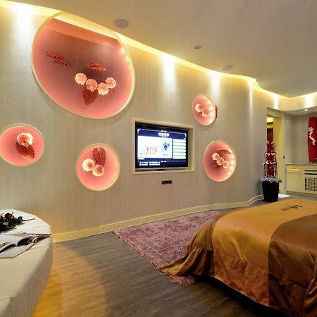 Hea Duenn Motel Taichung Bagian luar foto