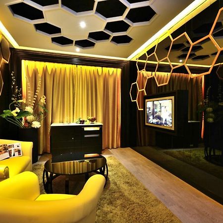 Hea Duenn Motel Taichung Bagian luar foto