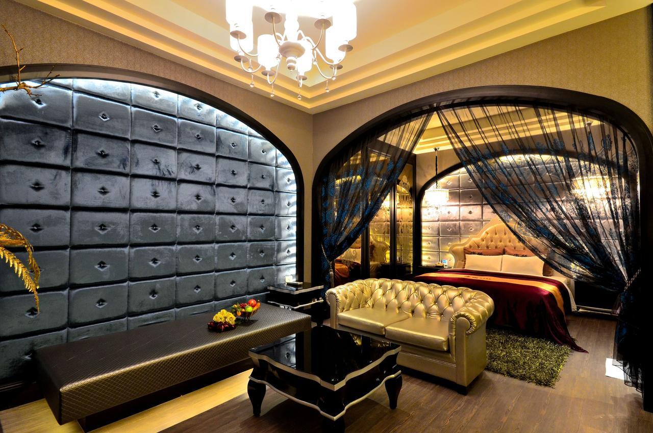 Hea Duenn Motel Taichung Bagian luar foto