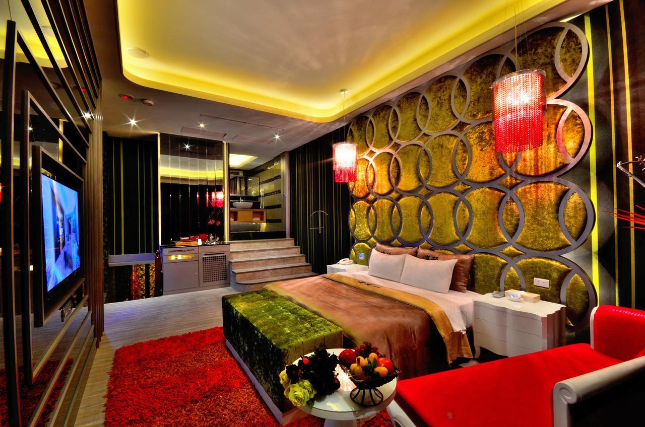 Hea Duenn Motel Taichung Bagian luar foto