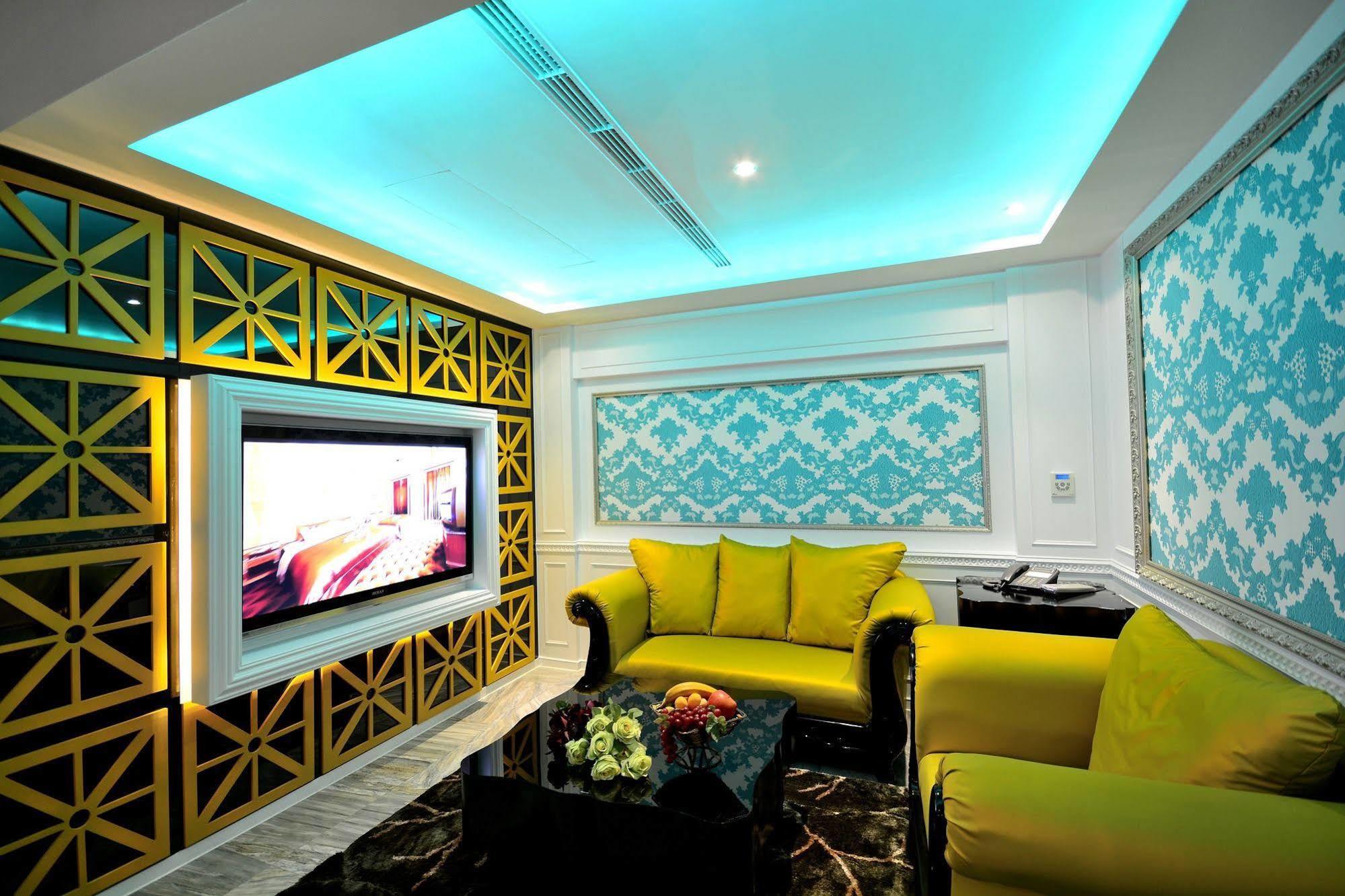 Hea Duenn Motel Taichung Bagian luar foto
