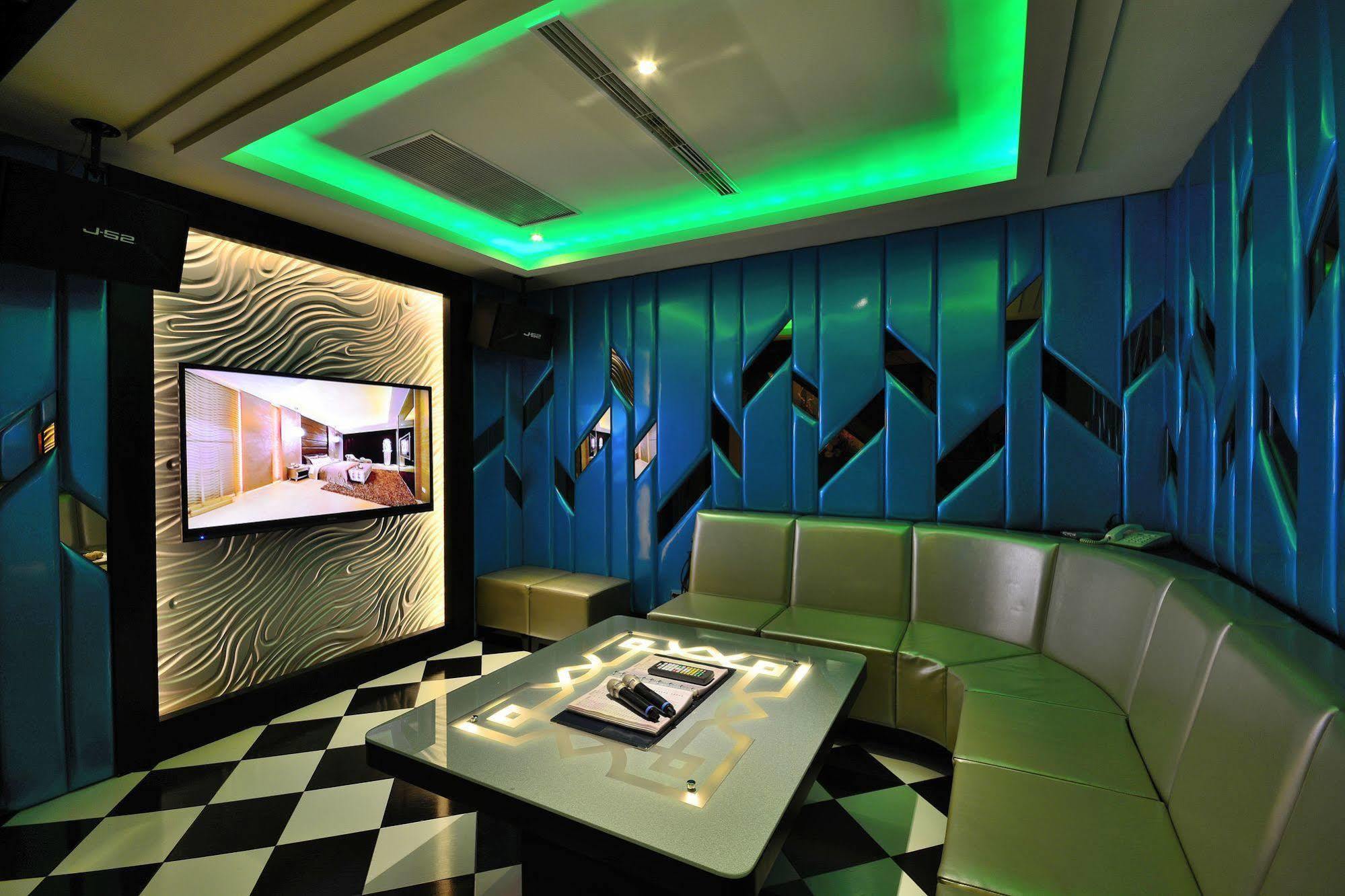 Hea Duenn Motel Taichung Bagian luar foto
