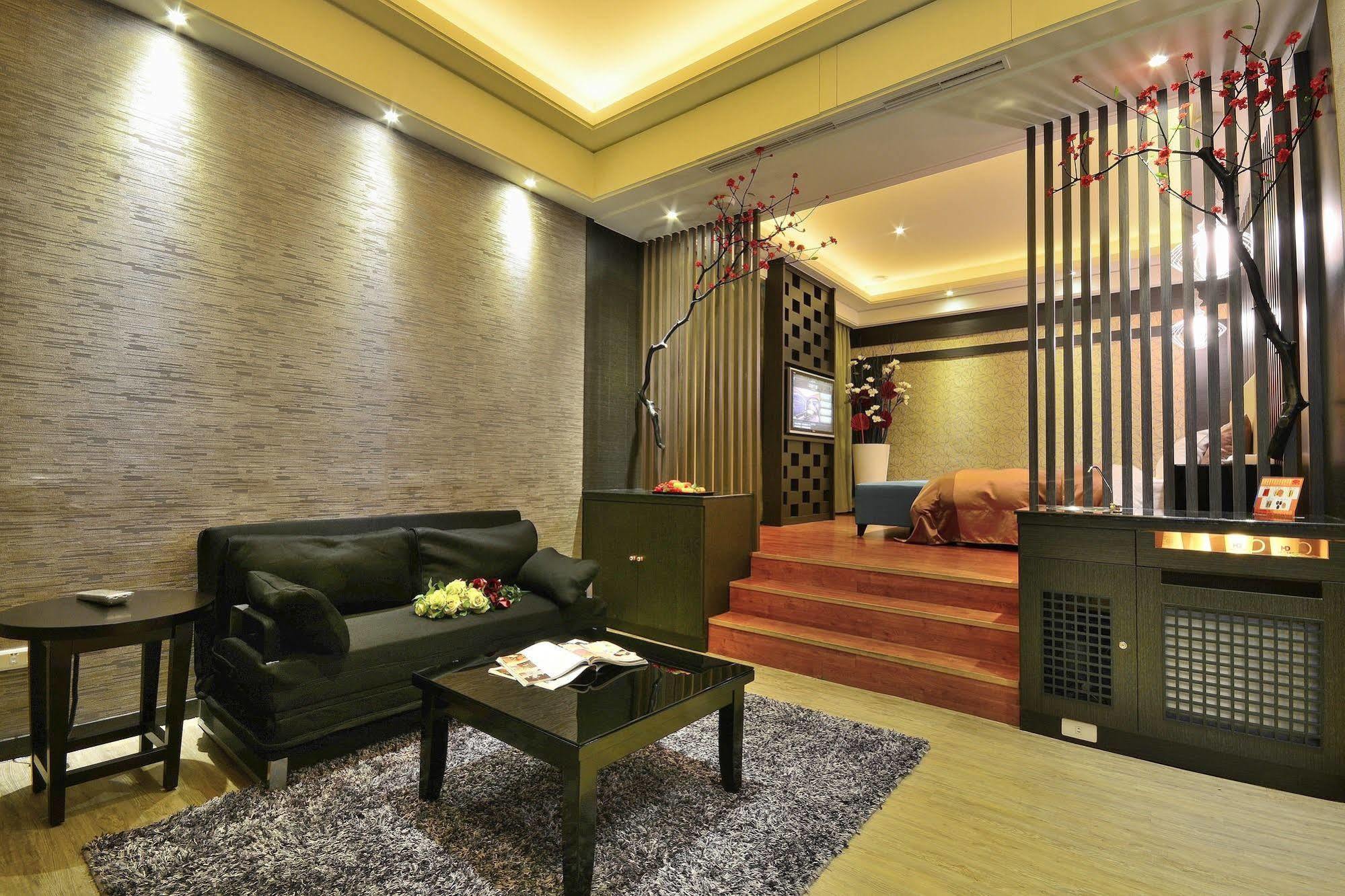 Hea Duenn Motel Taichung Bagian luar foto