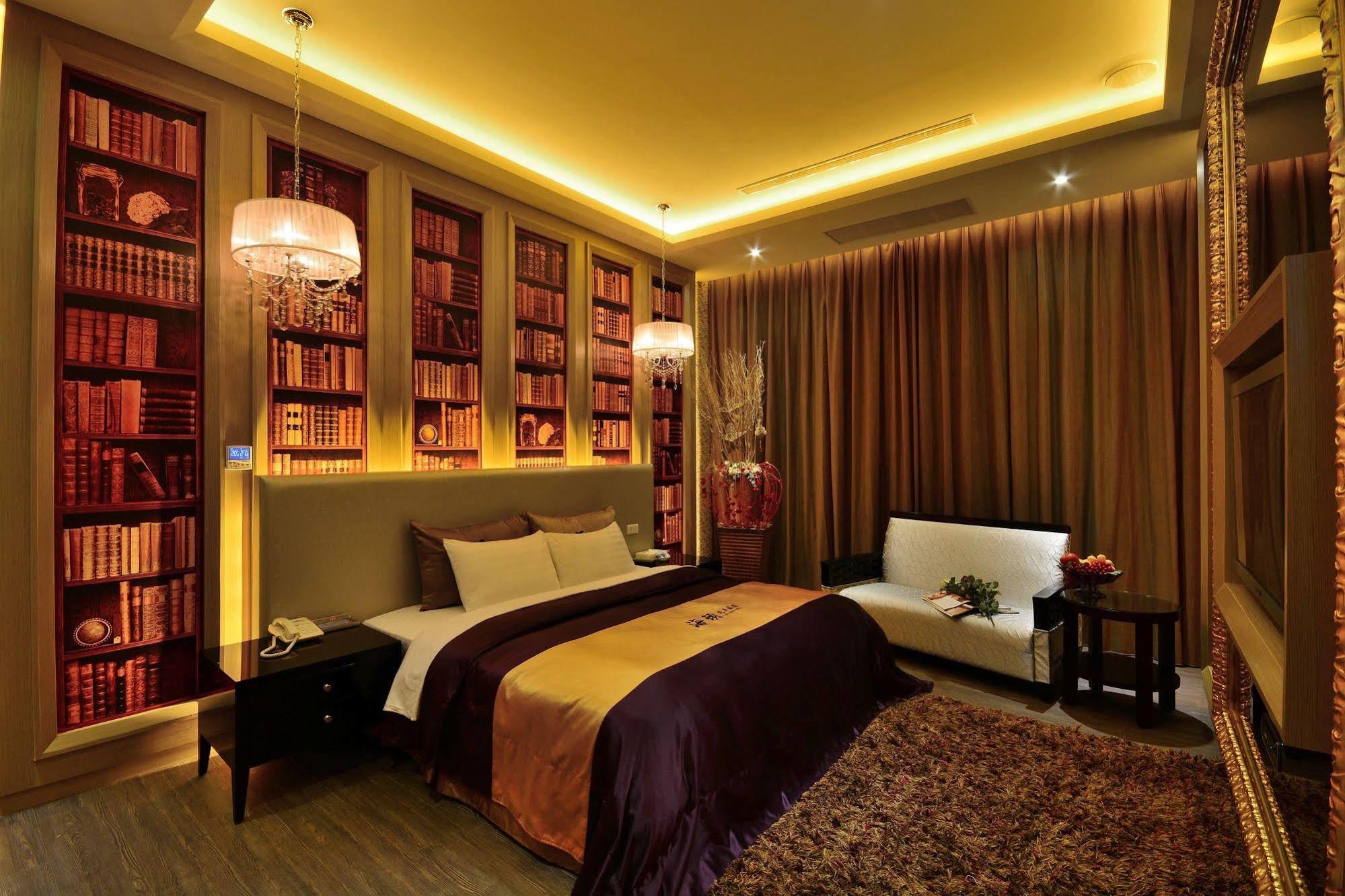 Hea Duenn Motel Taichung Bagian luar foto