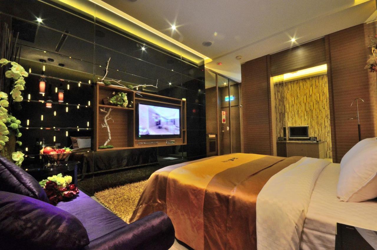 Hea Duenn Motel Taichung Bagian luar foto