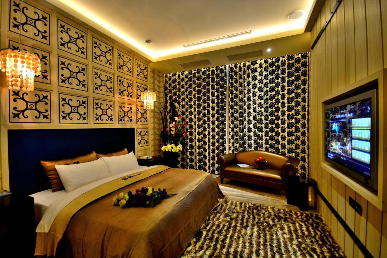 Hea Duenn Motel Taichung Bagian luar foto