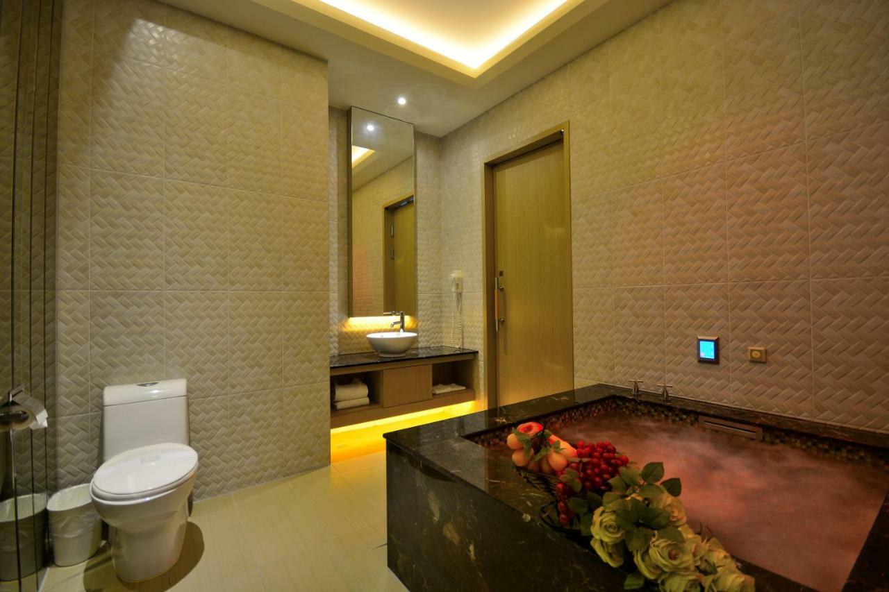 Hea Duenn Motel Taichung Bagian luar foto
