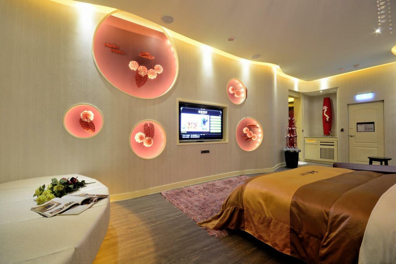 Hea Duenn Motel Taichung Bagian luar foto