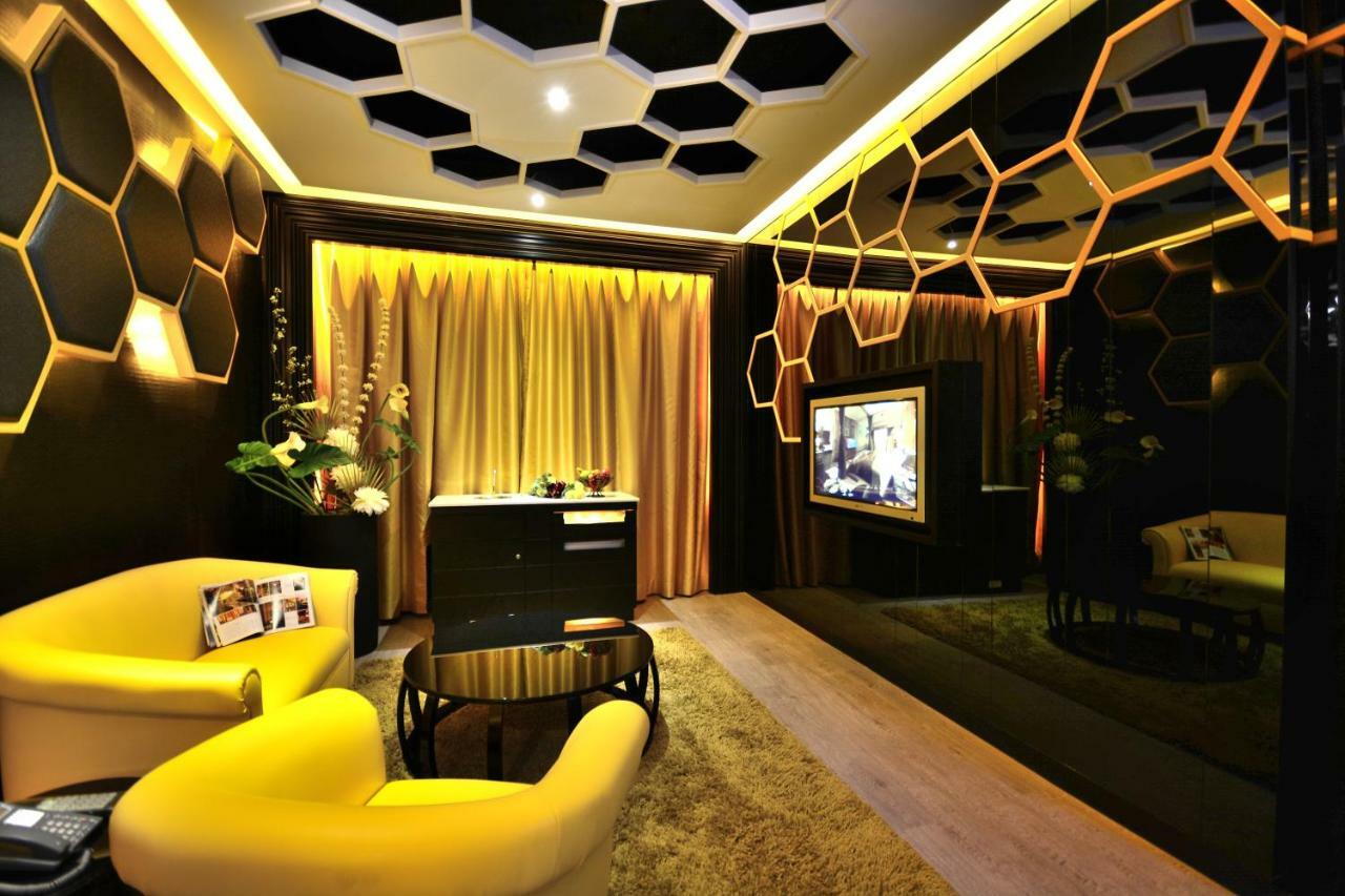 Hea Duenn Motel Taichung Bagian luar foto