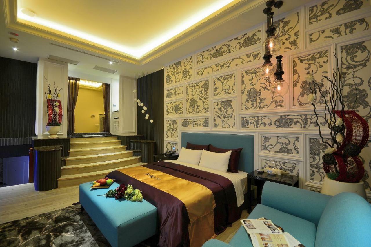 Hea Duenn Motel Taichung Bagian luar foto
