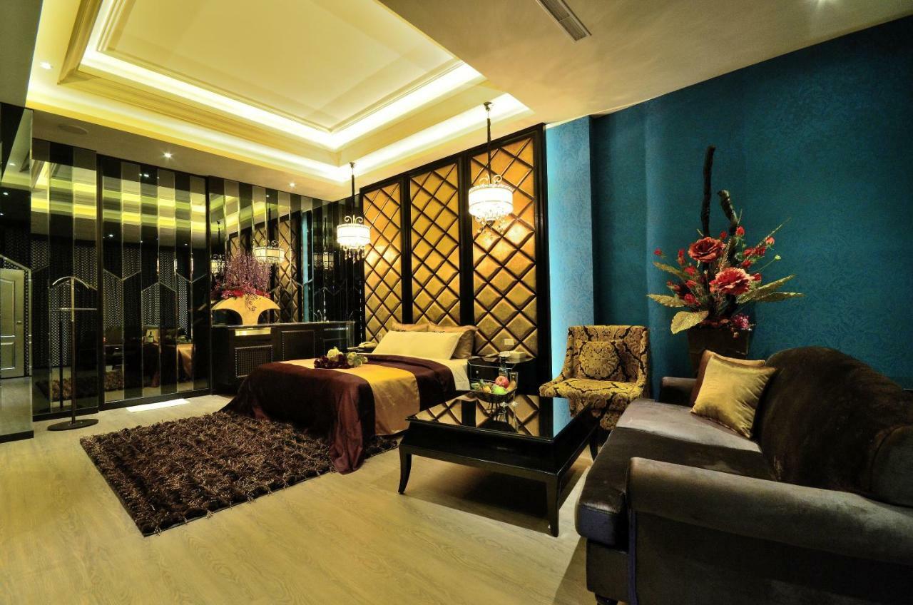 Hea Duenn Motel Taichung Bagian luar foto