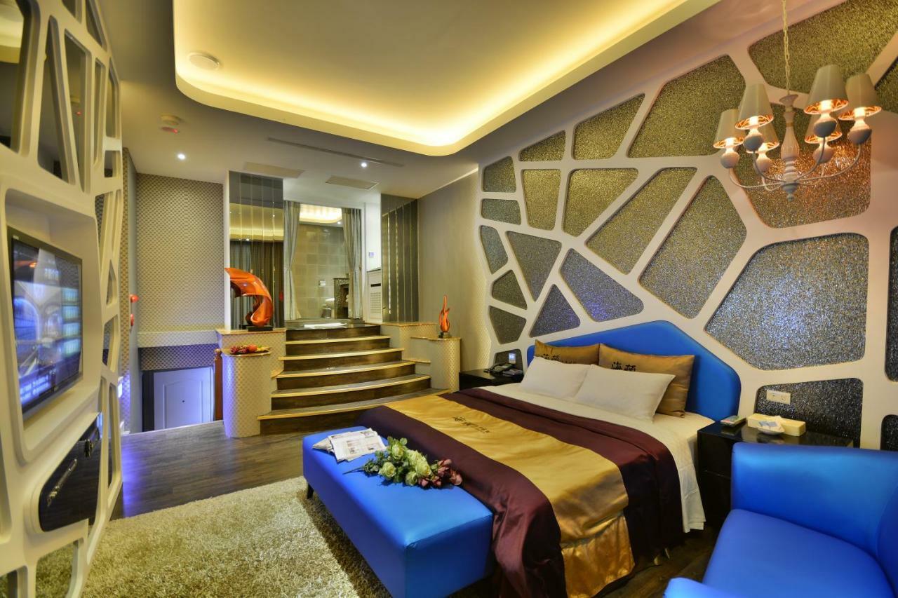 Hea Duenn Motel Taichung Bagian luar foto